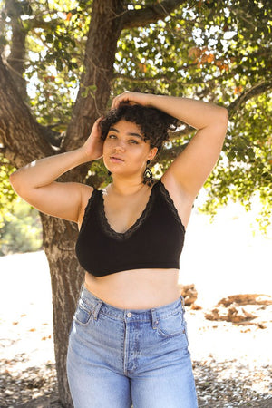 Open image in slideshow, Lace Trim Bralette
